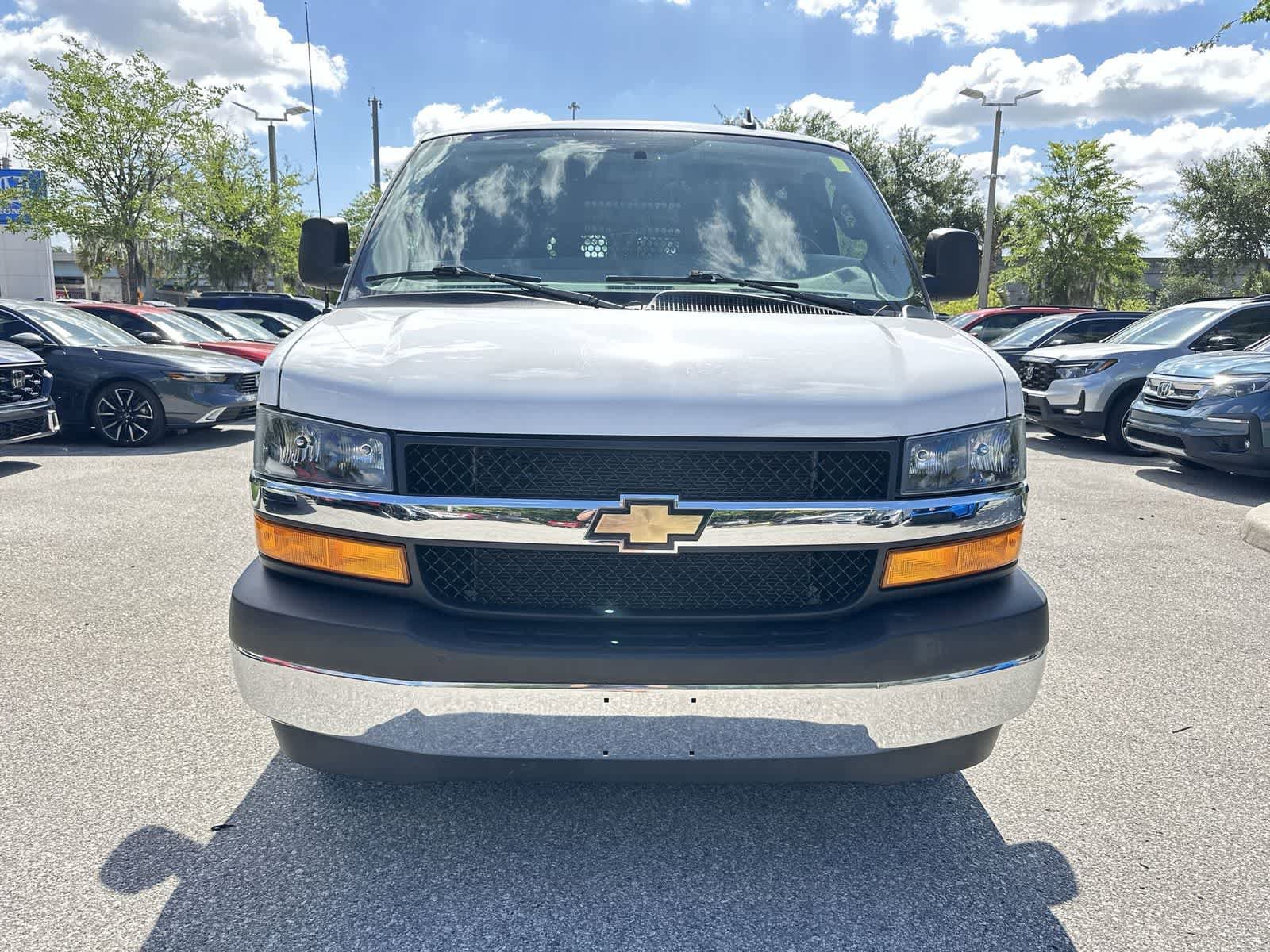 Used 2024 Chevrolet Express 2500 w/ Driver Convenience Package RWD image 9