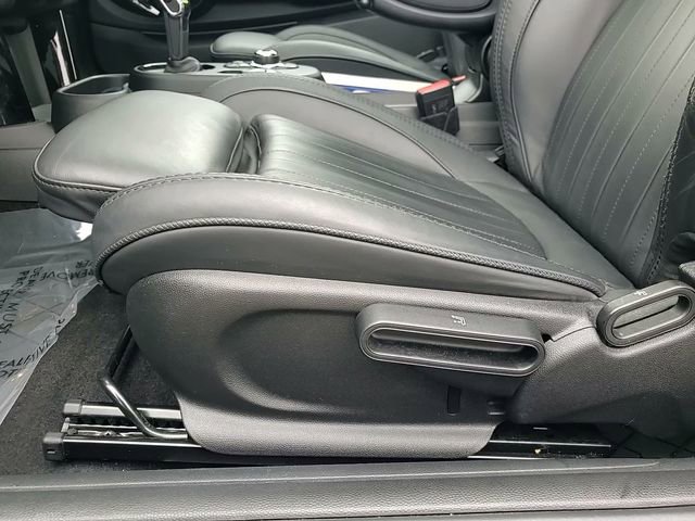 Used 2022 MINI Cooper SE image 14