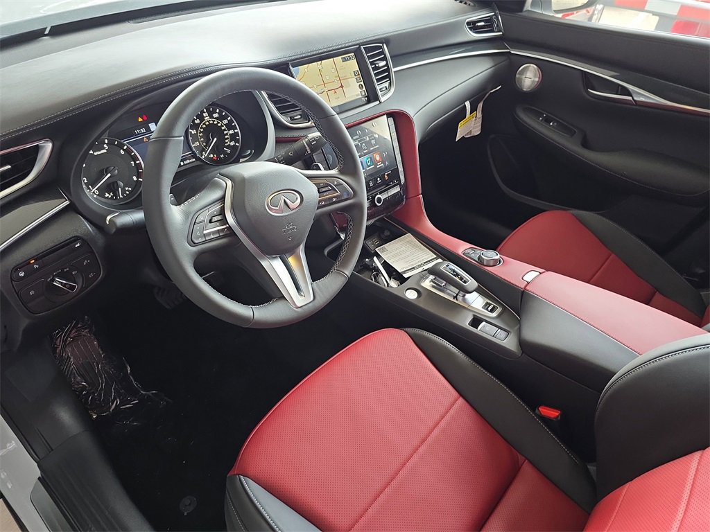 New 2025 INFINITI QX50 Sport image 18