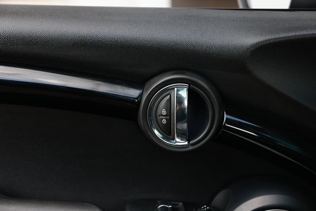 Used 2015 MINI Cooper S FWD image 50