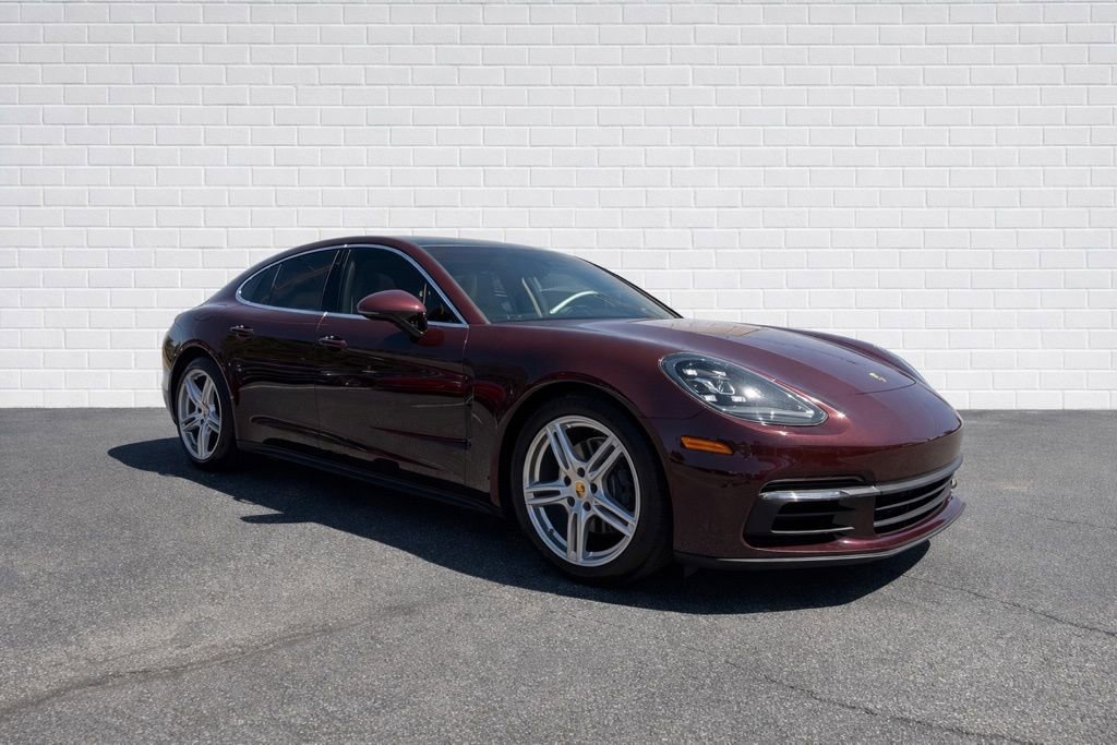 Used 2018 Porsche Panamera image 3