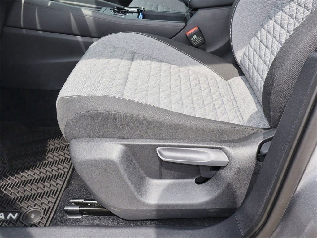New 2025 Volkswagen Tiguan S AWD/4WD image 12