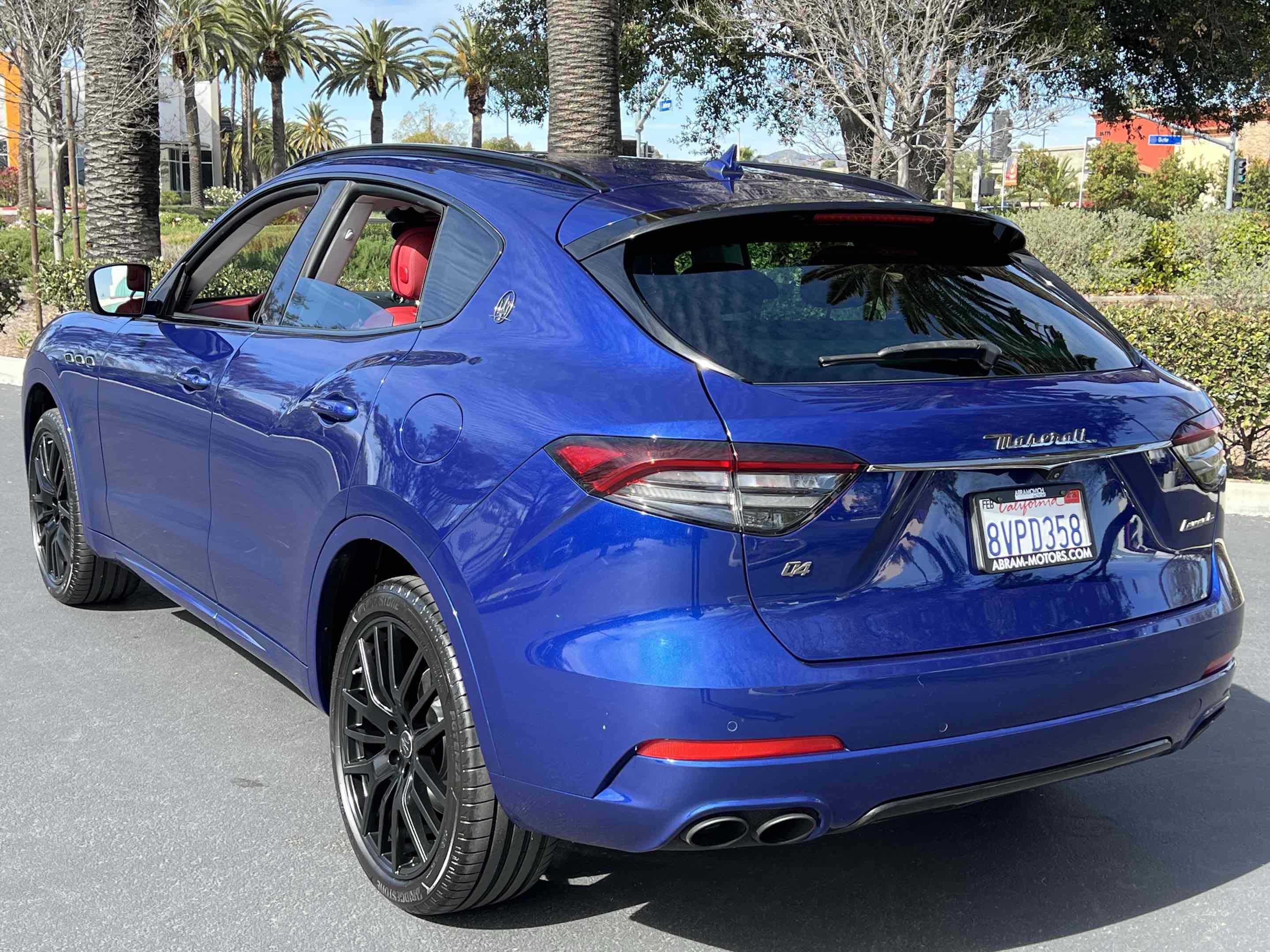 Used 2021 Maserati Levante image 2