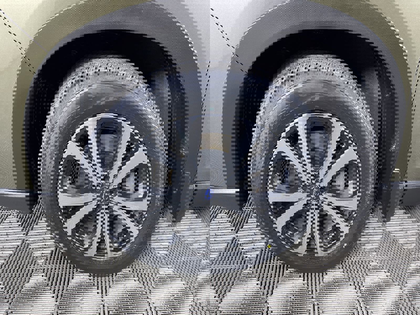 Certified 2023 Subaru Forester Limited image 26