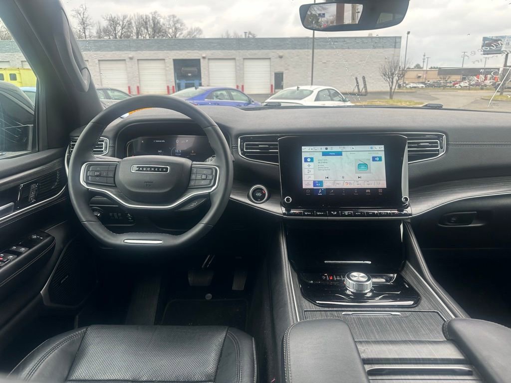 Used 2023 Jeep Wagoneer Series III w/ Preferred Equipment Group image 17