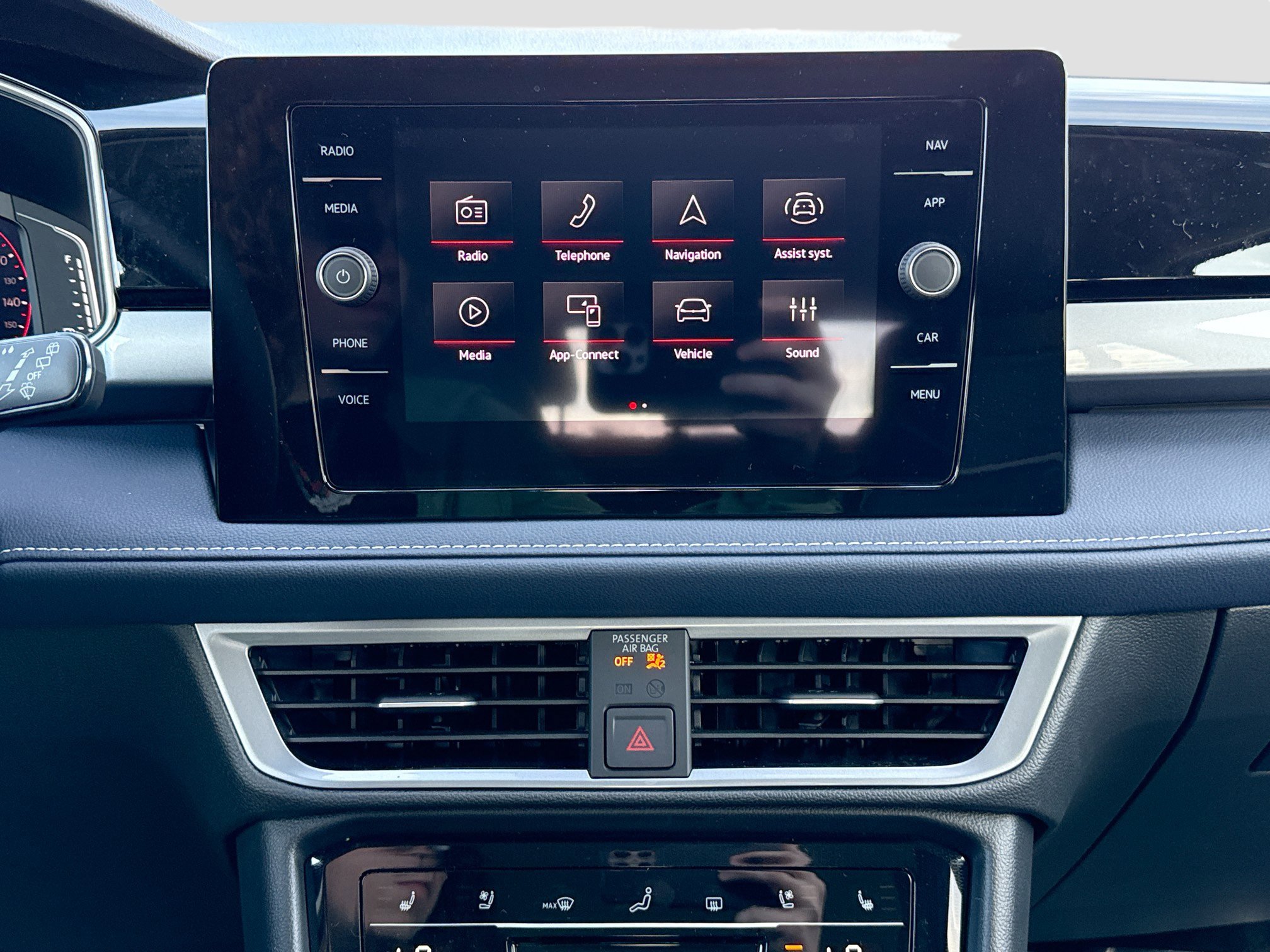 New 2026 Volkswagen Taos SEL AWD/4WD image 27