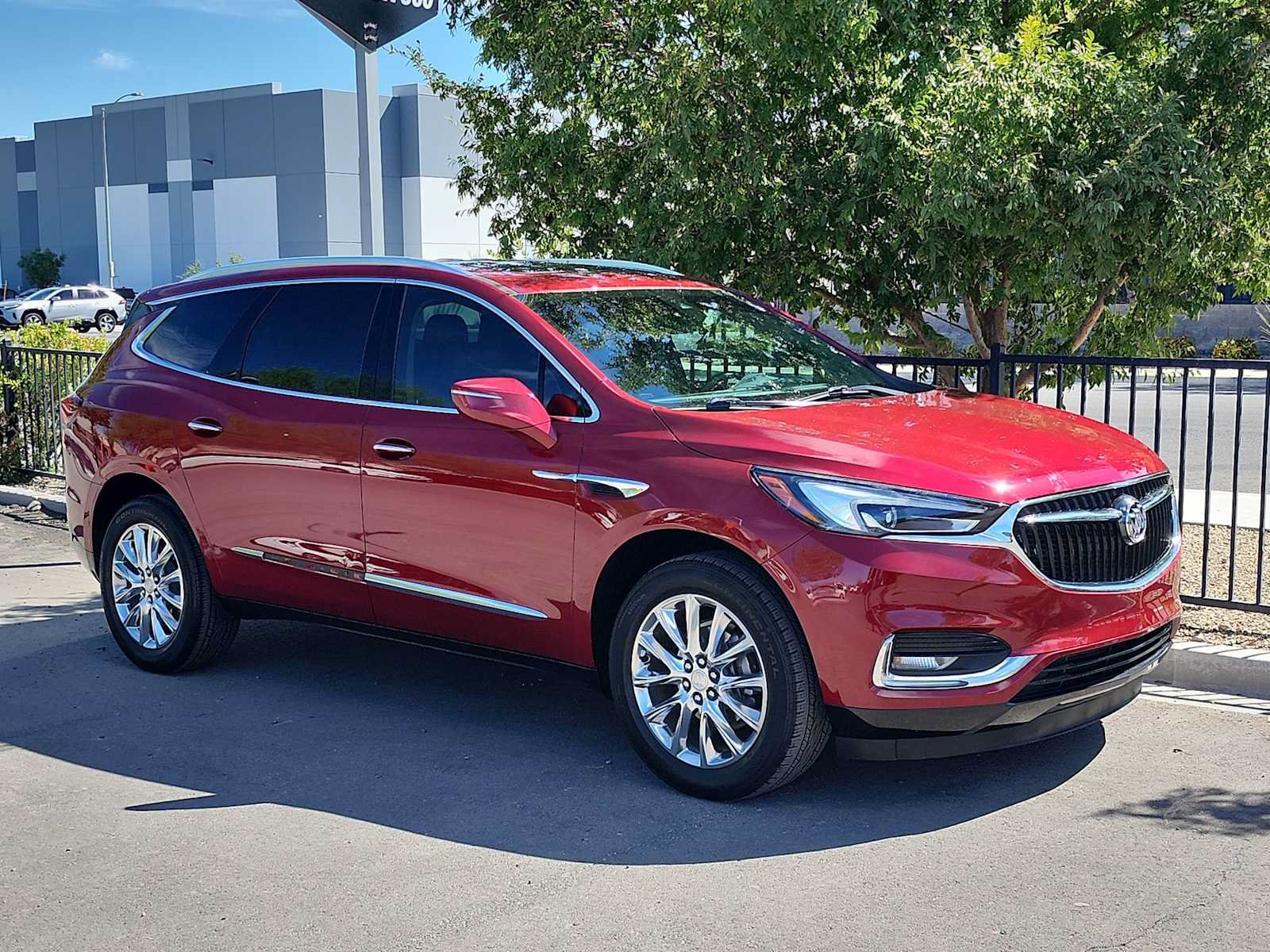 Used 2020 Buick Enclave Premium w/ Sun and Sites Package FWD image 2