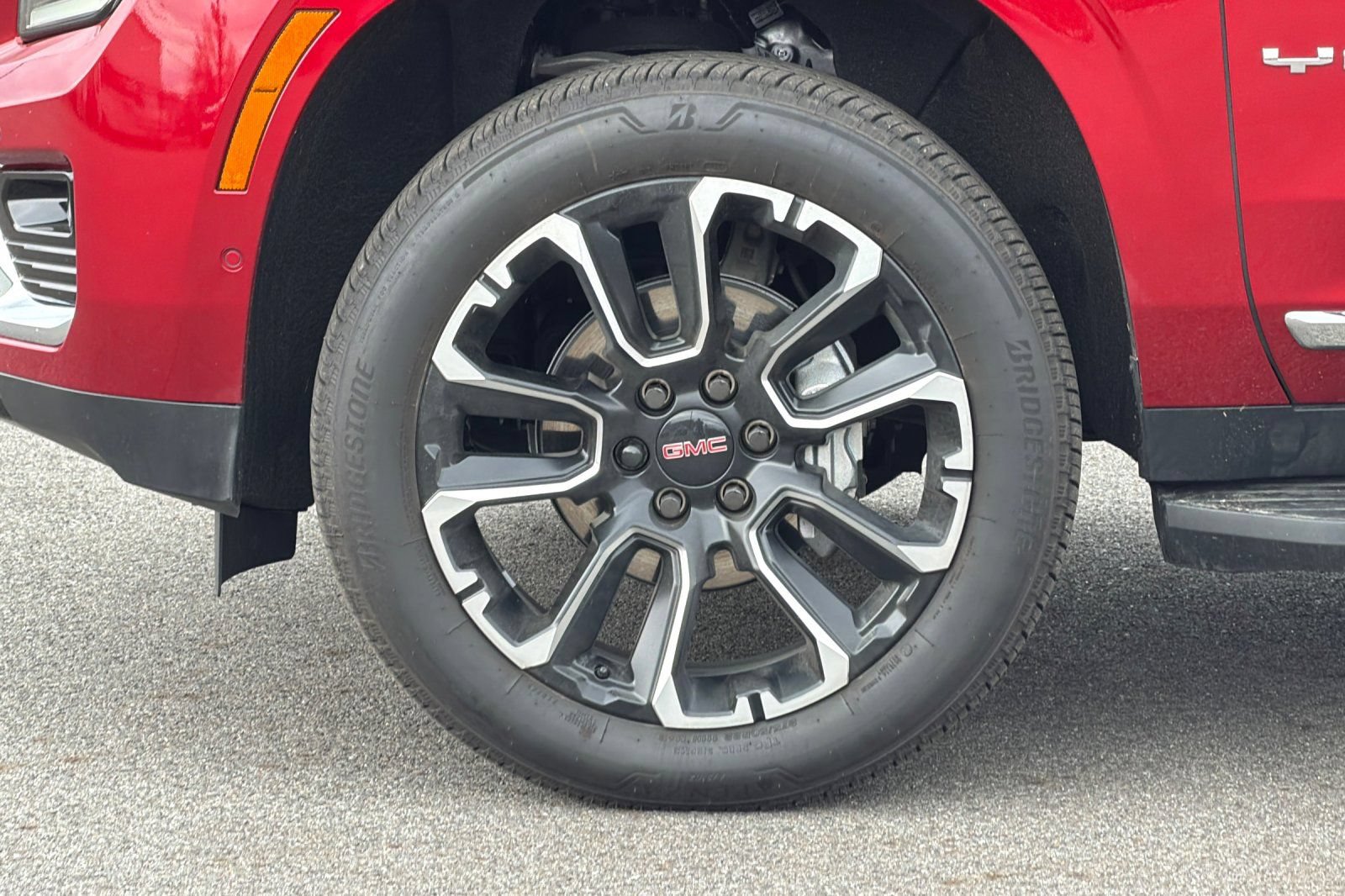 New 2026 GMC Yukon Elevation AWD/4WD image 29