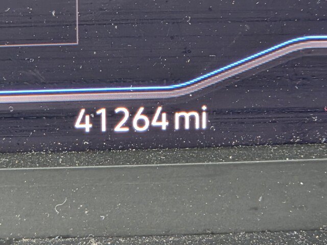 Used 2021 Volkswagen Tiguan SEL Premium R-Line image 28