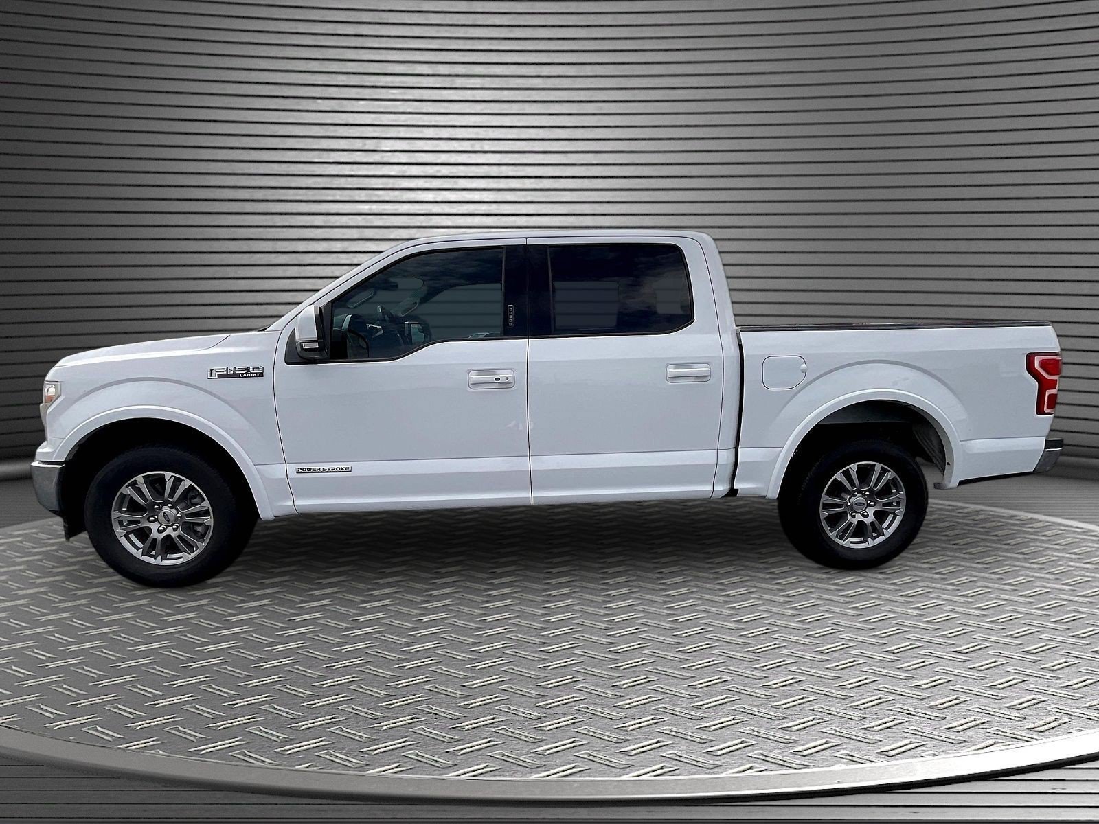 Used 2019 Ford F150 Lariat w/ Trailer Tow Package RWD image 4
