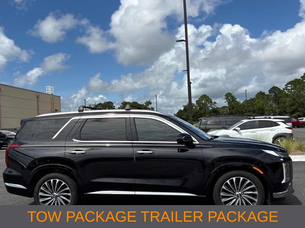 Used 2023 Hyundai Palisade Calligraphy w/ Cargo Package FWD image 6