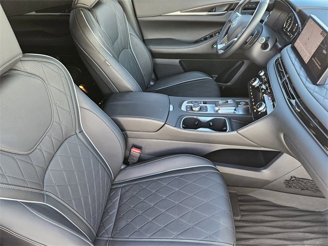 Used 2025 INFINITI QX60 Autograph w/ Cargo Package image 14