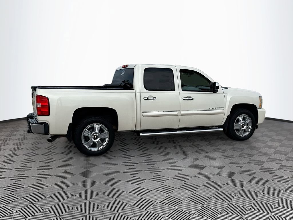 Used 2013 Chevrolet Silverado 1500 LTZ w/ LTZ White Diamond Edition image 5