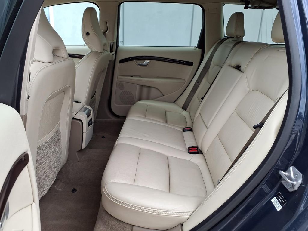 Used 2015 Volvo XC70 T6 Premier Plus AWD/4WD image 8