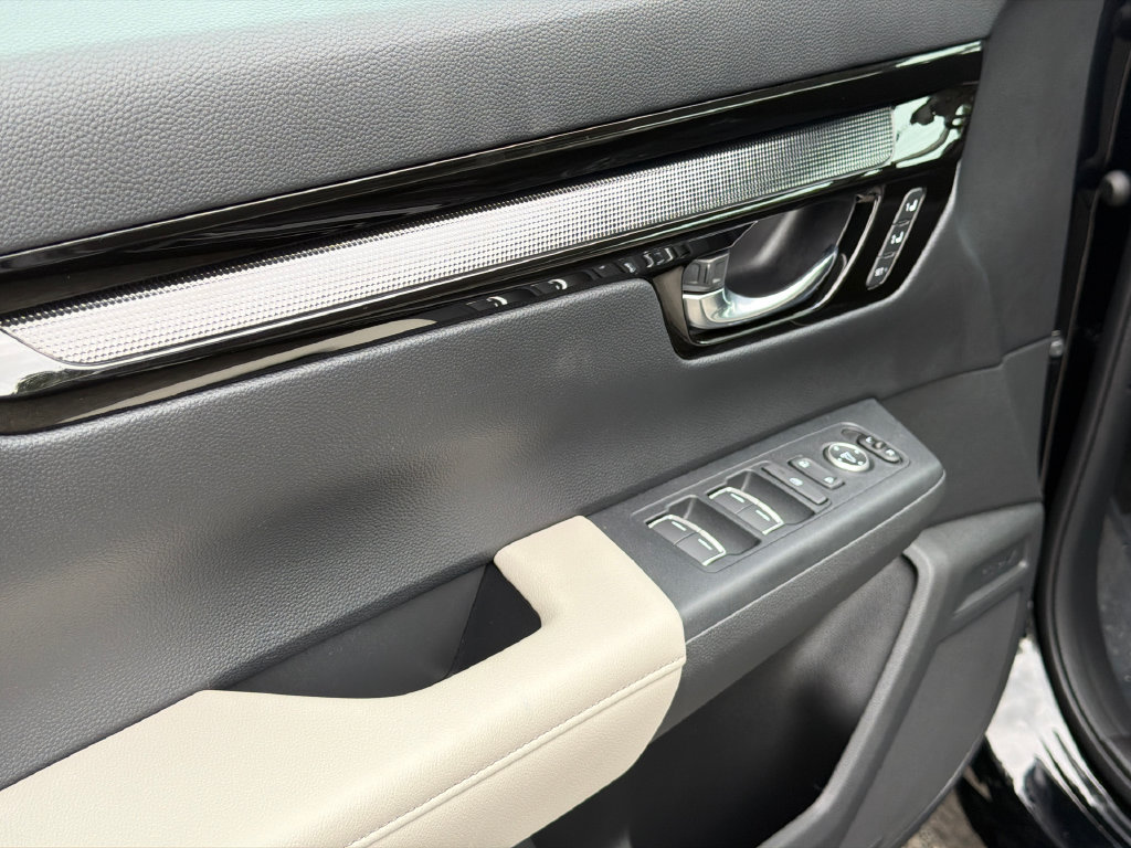 Used 2025 Honda CR-V EX-L image 19