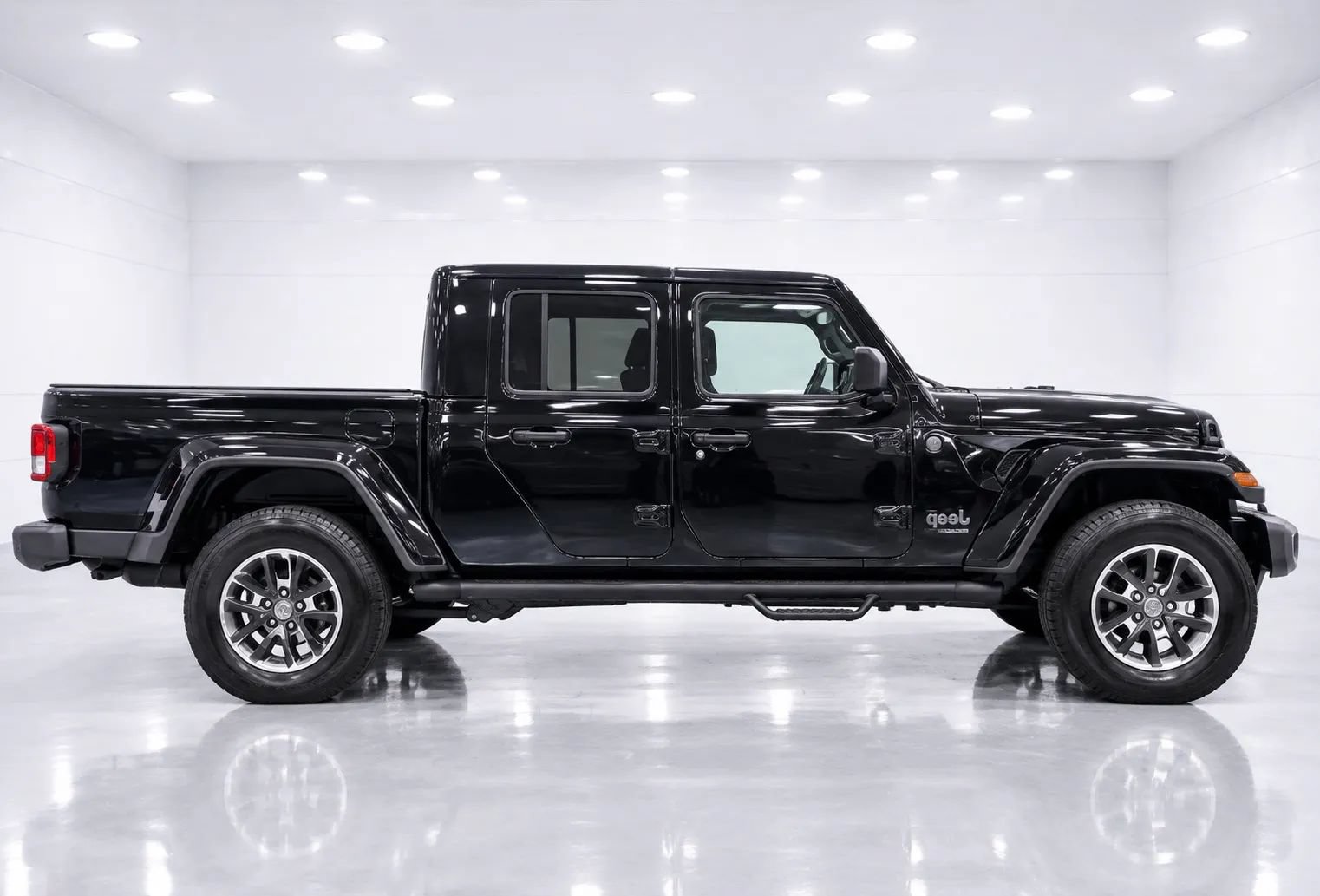 Used 2024 Jeep Gladiator Sport AWD/4WD image 6
