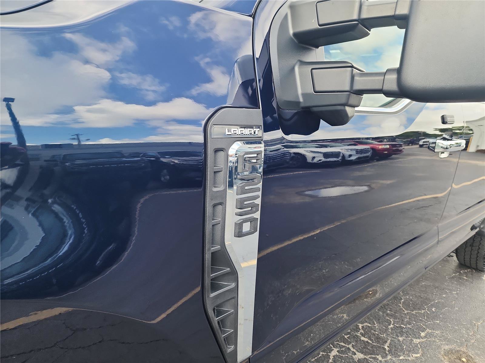 Used 2025 Ford F250 Lariat w/ Lariat Ultimate Package AWD/4WD image 10