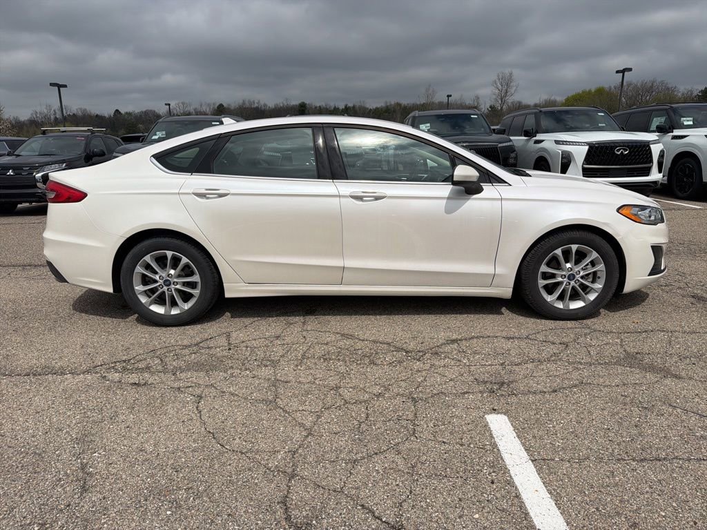Used 2020 Ford Fusion SE image 6