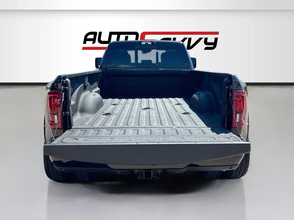 Used 2025 RAM 3500 Limited AWD/4WD image 27
