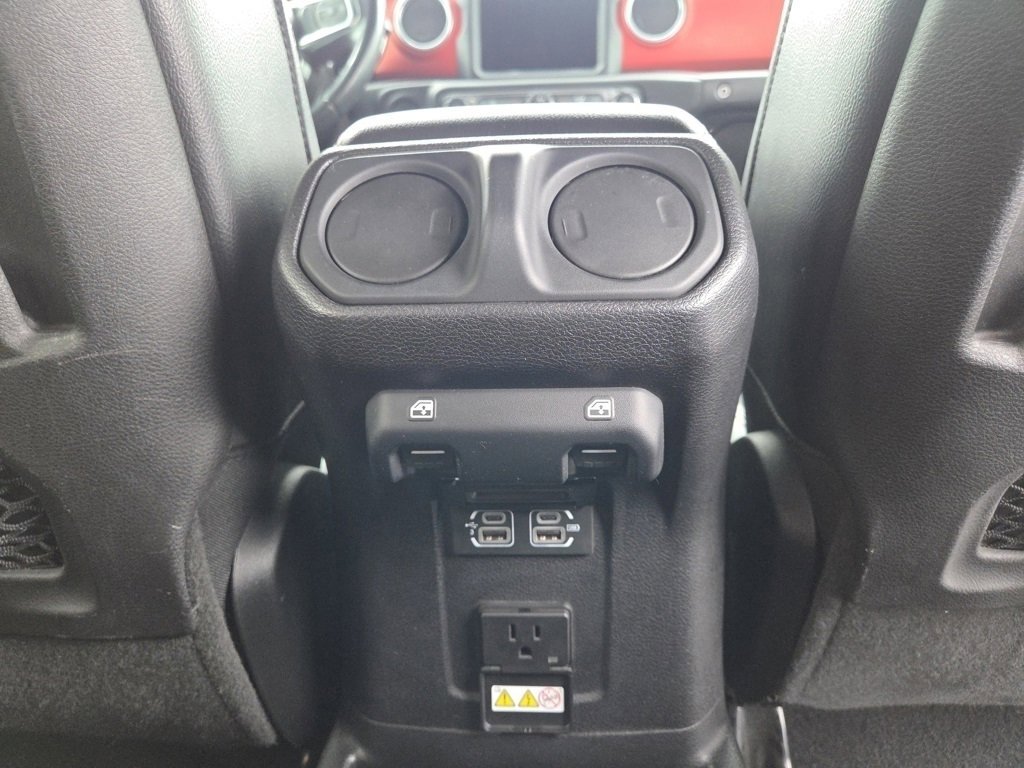 Used 2018 Jeep Wrangler Unlimited Rubicon image 31