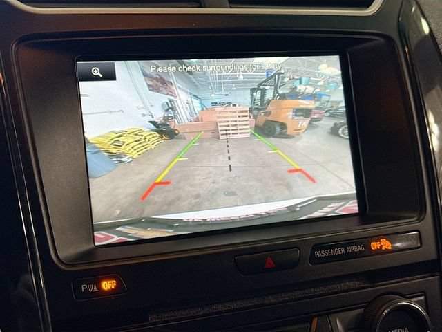 Used 2016 Ford Explorer XLT w/ Equipment Group 202A AWD/4WD image 12