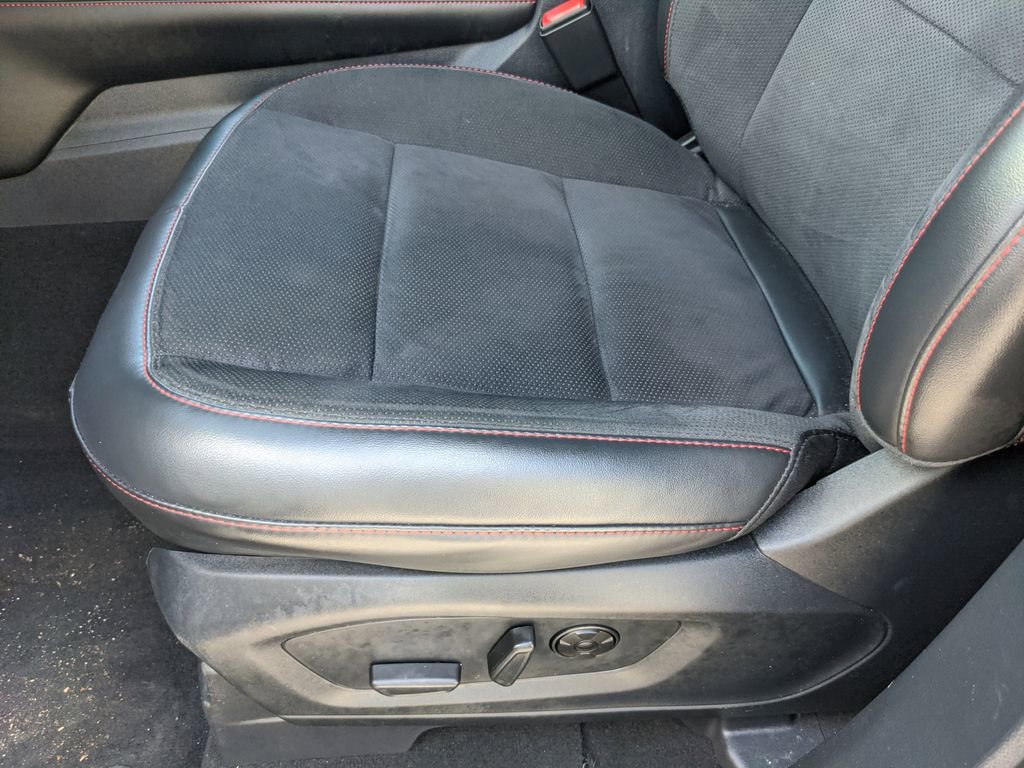 Certified 2025 Ford Explorer ST image 22