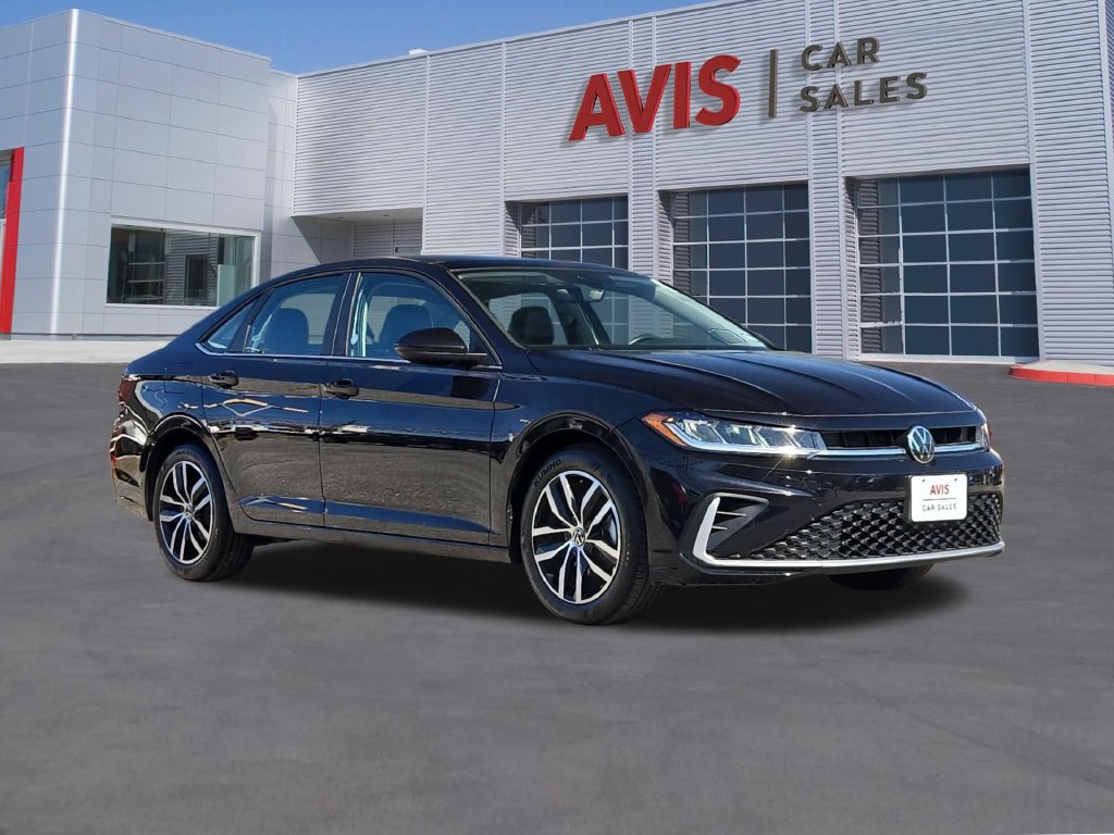 Used 2026 Volkswagen Jetta SE FWD image 3