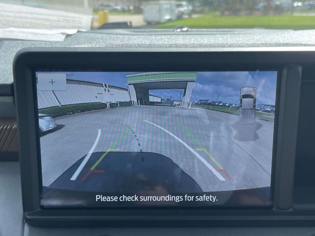 Certified 2022 Ford Maverick Lariat w/ Lariat Luxury Package image 20