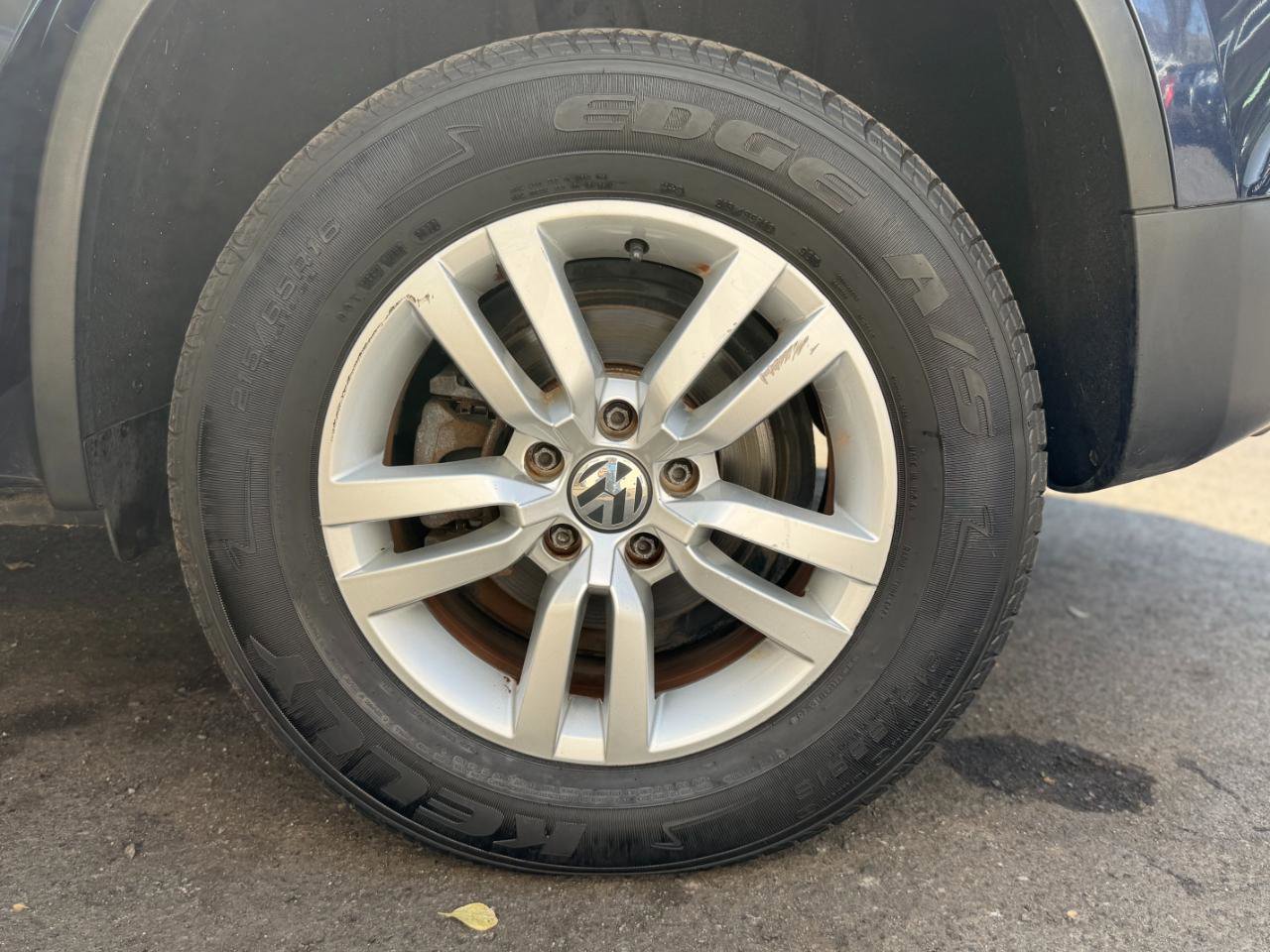 Used 2016 Volkswagen Tiguan S image 46