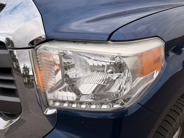 Used 2015 Toyota Tundra SR5 AWD/4WD image 10