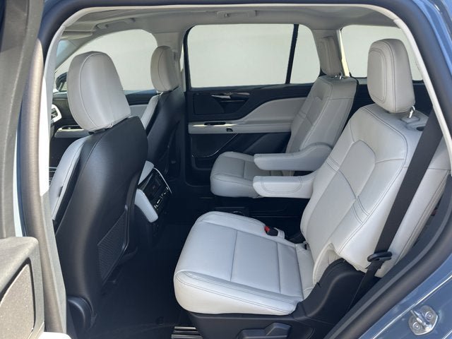 New 2026 Lincoln Aviator AWD image 10