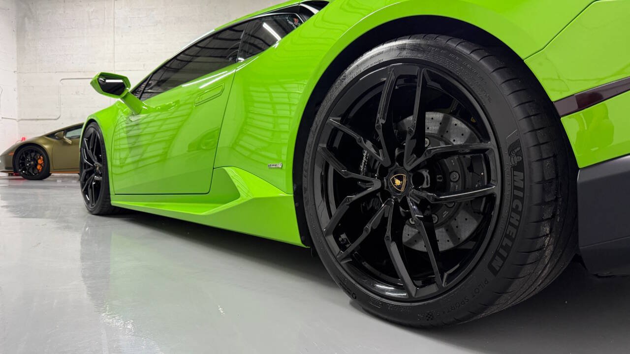 Used 2015 Lamborghini Huracan LP 610-4 AWD/4WD image 21