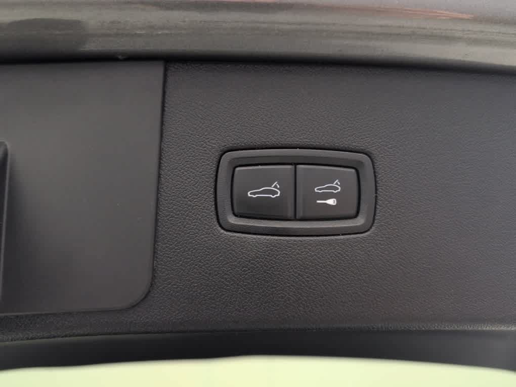 Used 2019 Porsche Cayenne AWD/4WD image 6