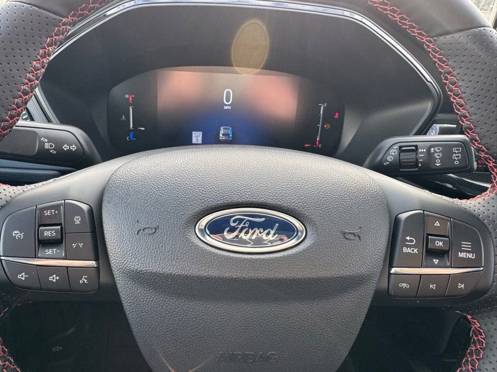 New 2026 Ford Escape ST-Line w/ Tech Pack #1 AWD/4WD image 17