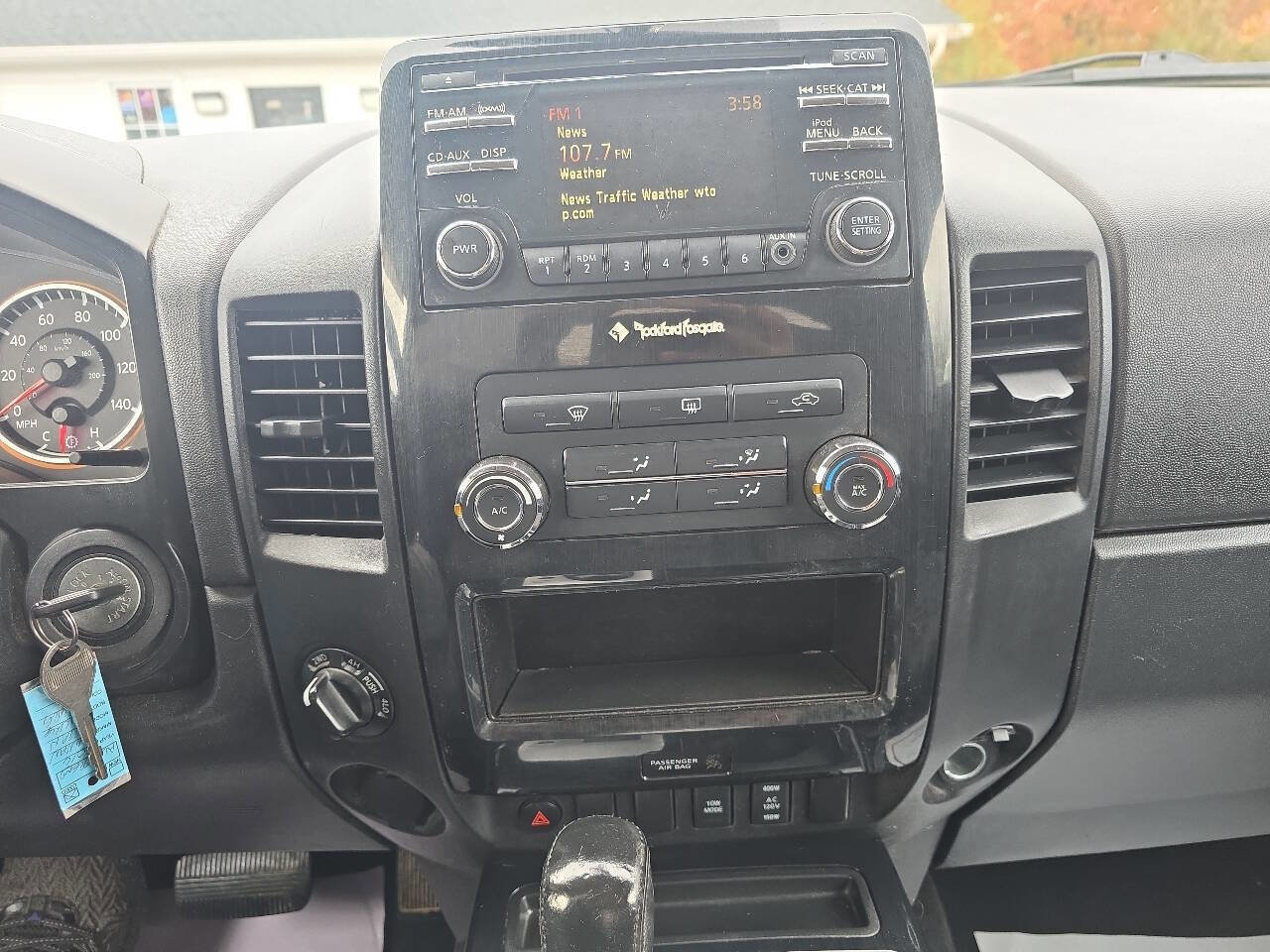 Used 2014 Nissan Titan SV w/ SV Premium Utility Package image 18