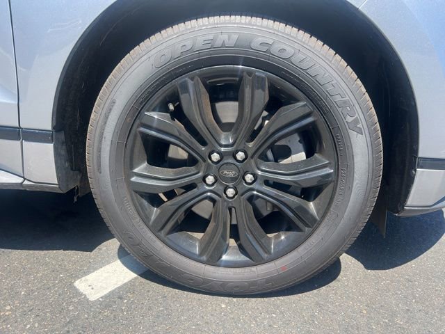 Used 2022 Ford Edge SE w/ Black Appearance Package AWD/4WD image 5