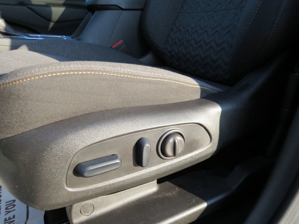Certified 2024 Chevrolet Equinox LT AWD/4WD image 16