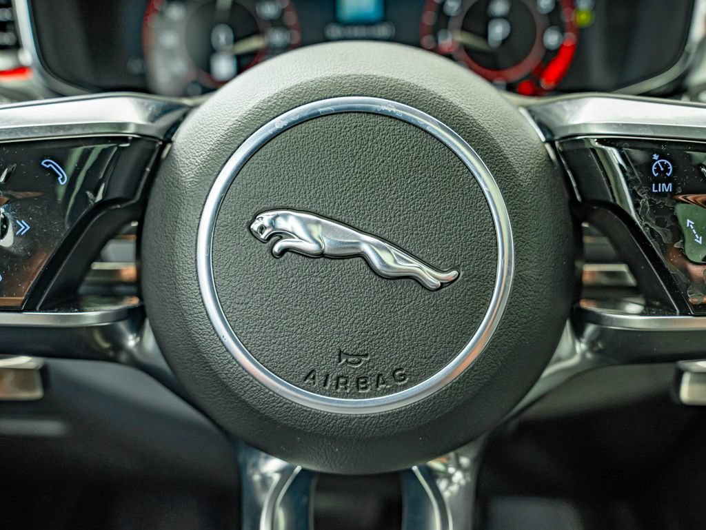 Used 2025 Jaguar F-PACE R-Dynamic S AWD/4WD image 22