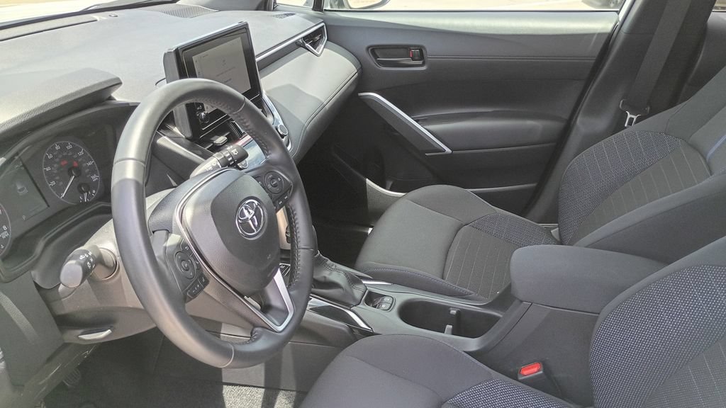 Used 2024 Toyota Corolla Cross AWD Hybrid image 19