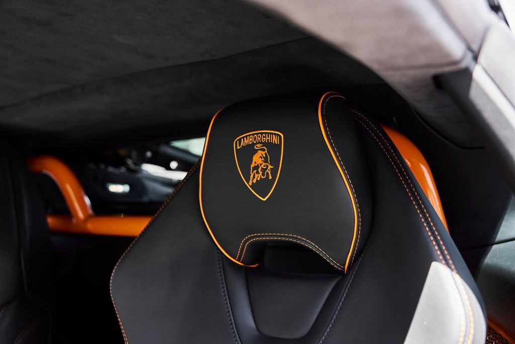 Used 2020 Lamborghini Huracan EVO AWD/4WD image 47