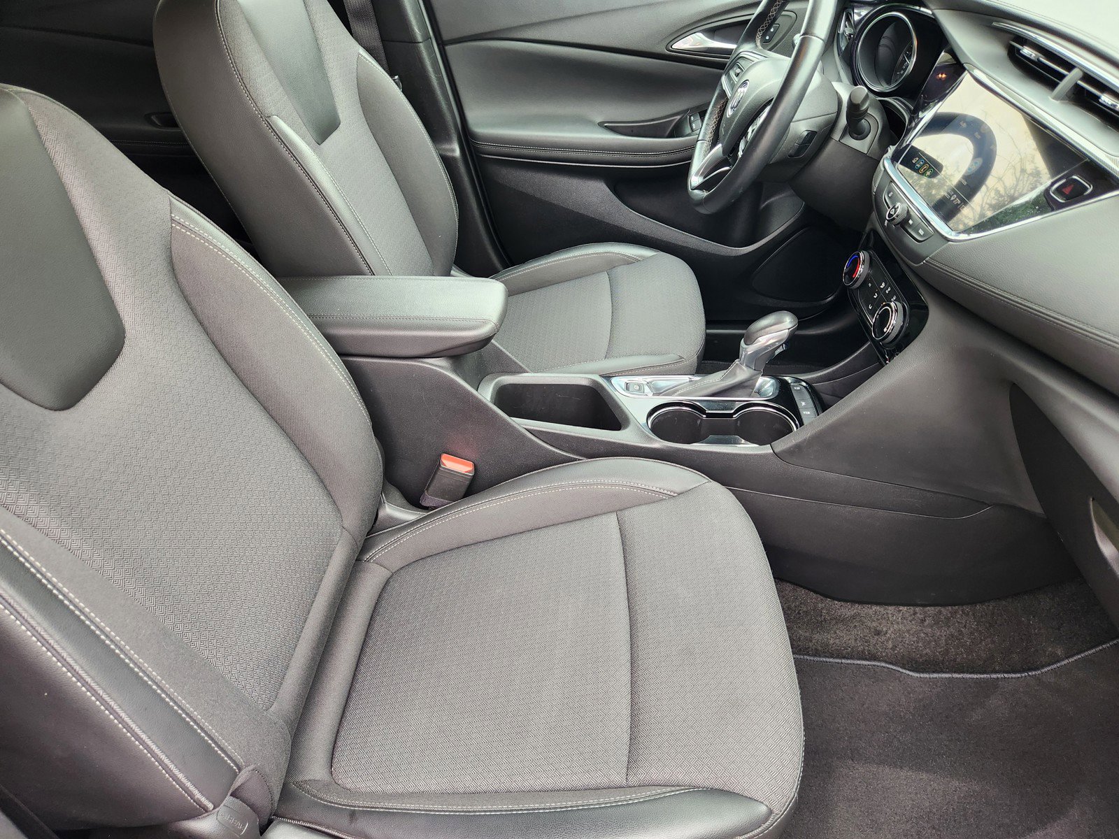 Used 2023 Buick Encore GX Preferred FWD image 11