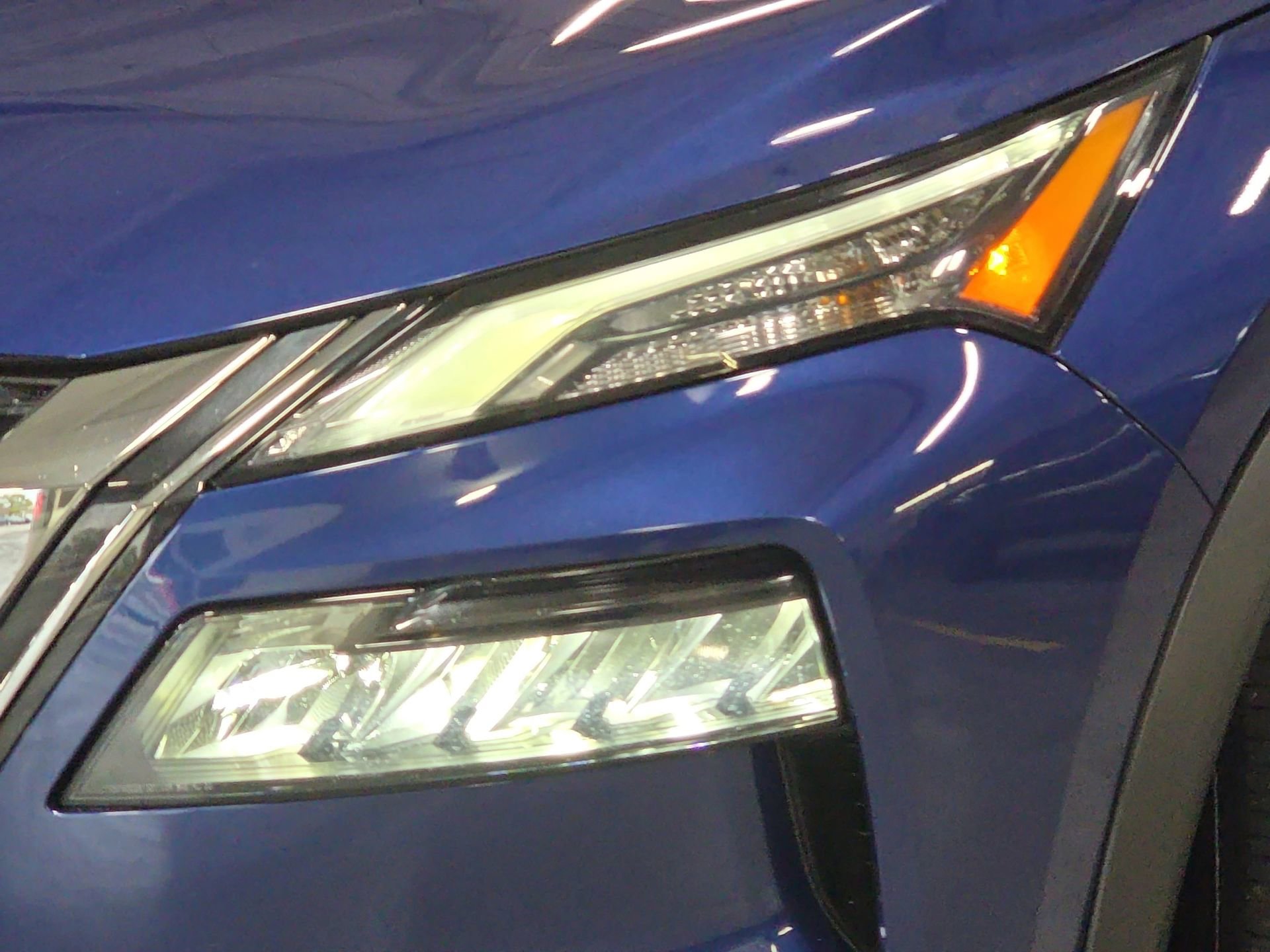 Used 2023 Nissan Rogue S image 28