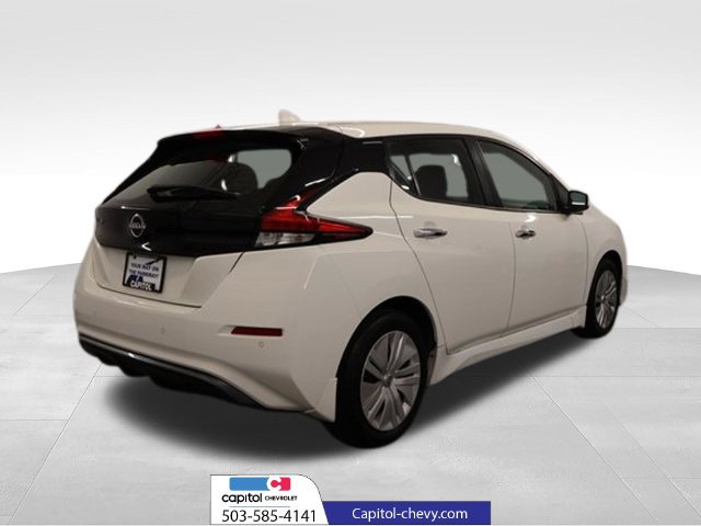 Used 2025 Nissan Leaf S FWD image 3