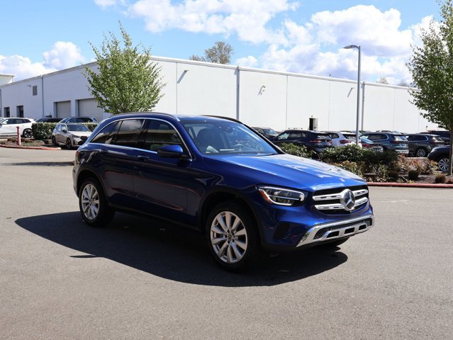 Used 2021 Mercedes-Benz GLC 300 4MATIC image 4