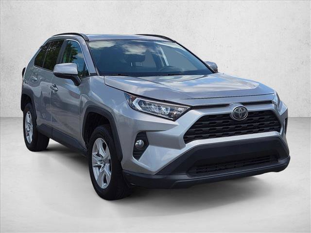 Used 2019 Toyota RAV4 XLE FWD image 3