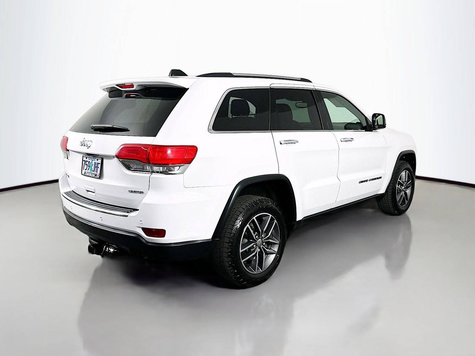 Used 2017 Jeep Grand Cherokee Limited w/ Luxury Group II AWD/4WD image 8