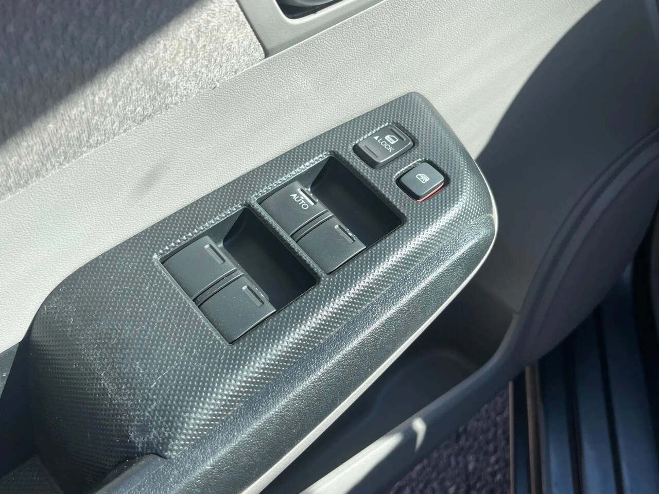 Used 2014 Honda Insight image 15