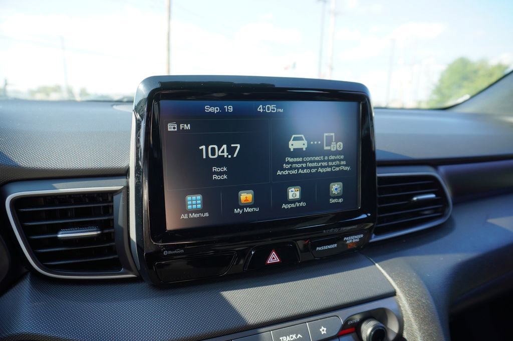 Used 2019 Hyundai Veloster Turbo image 16