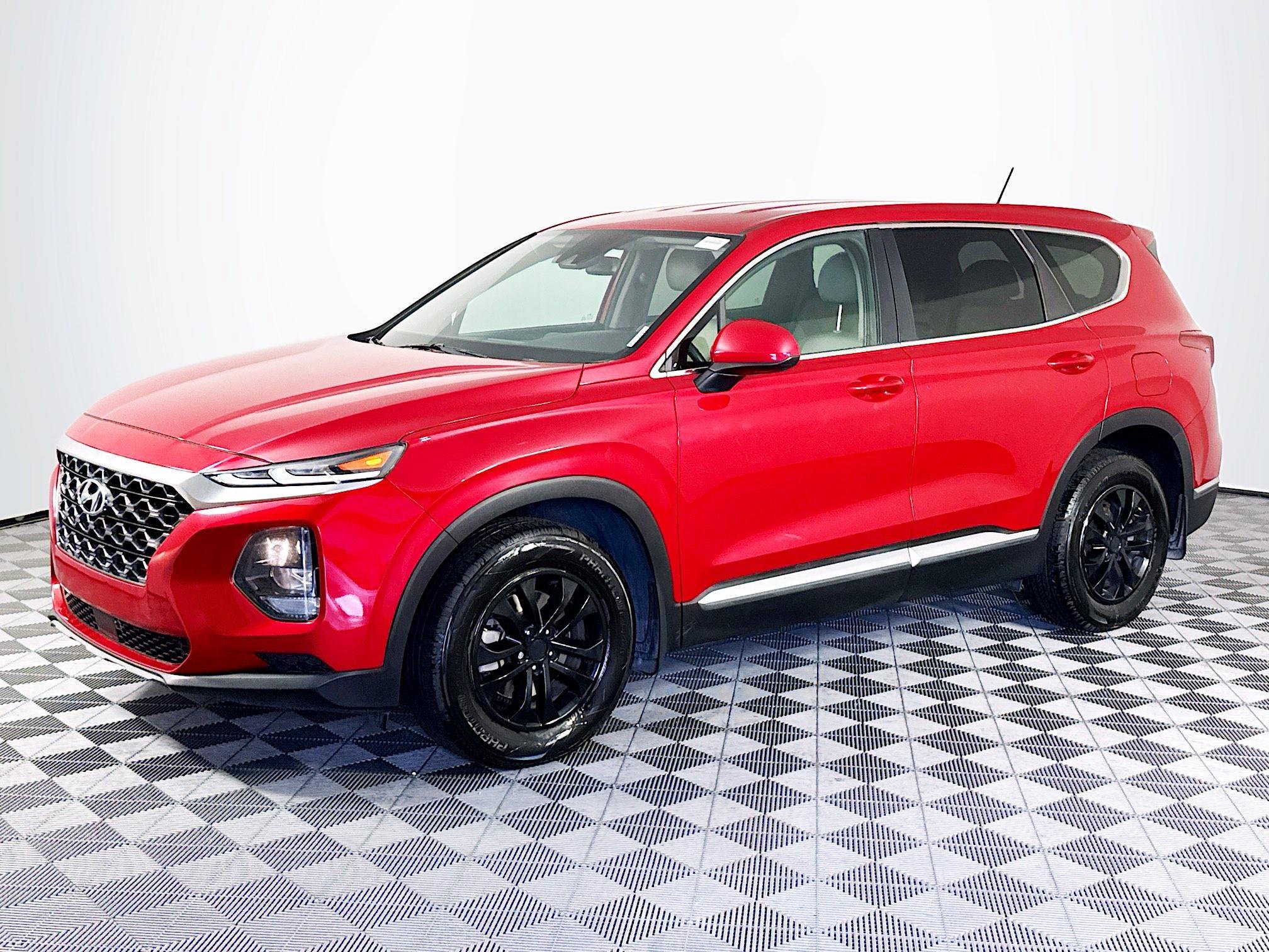 Used 2020 Hyundai Santa Fe SE image 4