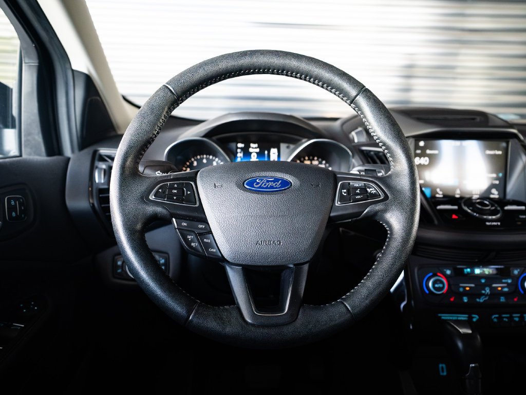 Used 2018 Ford Escape Titanium AWD/4WD image 25